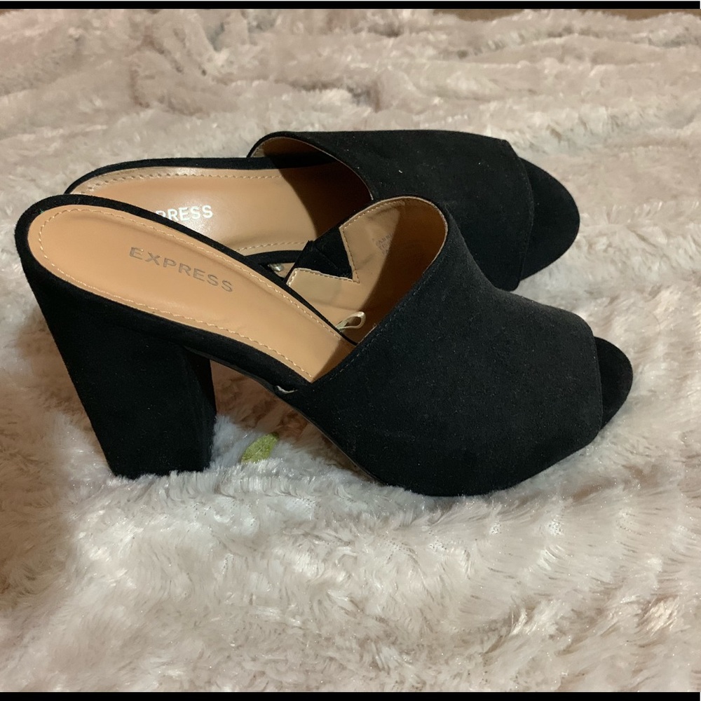 Express shoes: Black Chunky High Heels